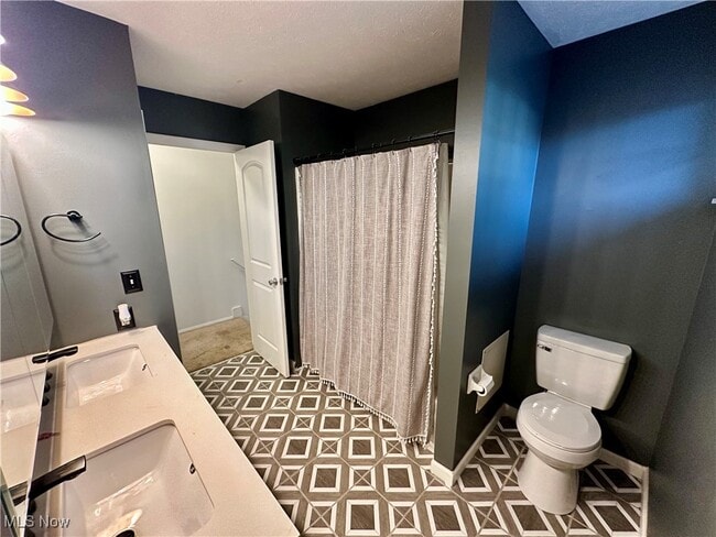 Building Photo - 6192 Jaycox Rd