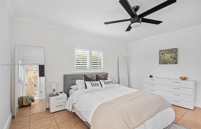 Building Photo - 10841 SW 127th St