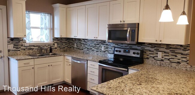 Primary Photo - 4 br, 3 bath House - 135 Cavanaugh Place
