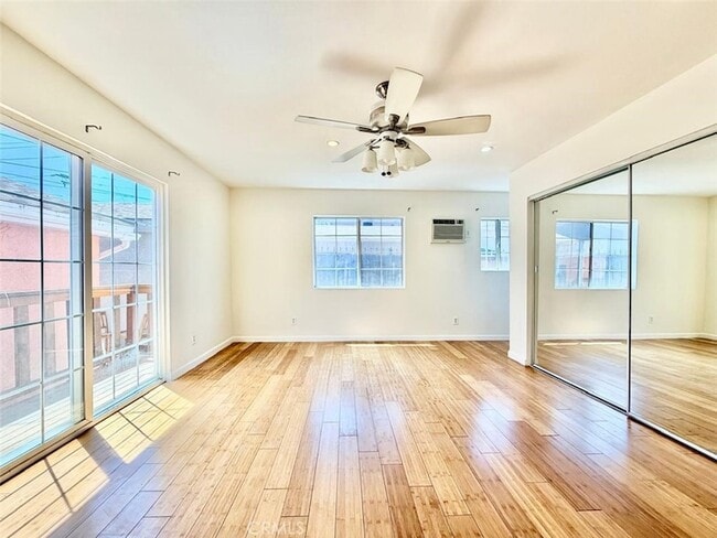 Building Photo - 4308 E 57th St
