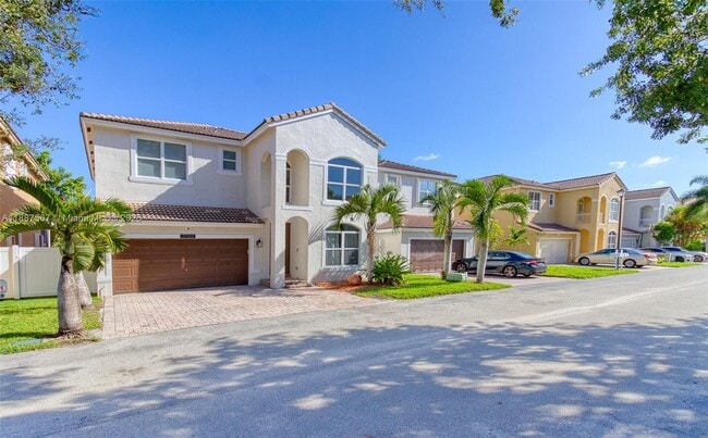 Building Photo - 3769 SW 51st St