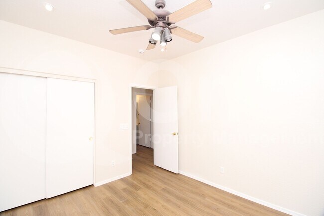 Building Photo - 4005 N 126th Ave