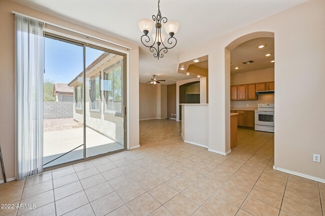 Building Photo - 1525 W St Kateri Dr