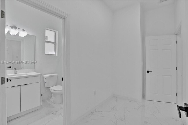 Building Photo - 1559 NW 62nd Terrace