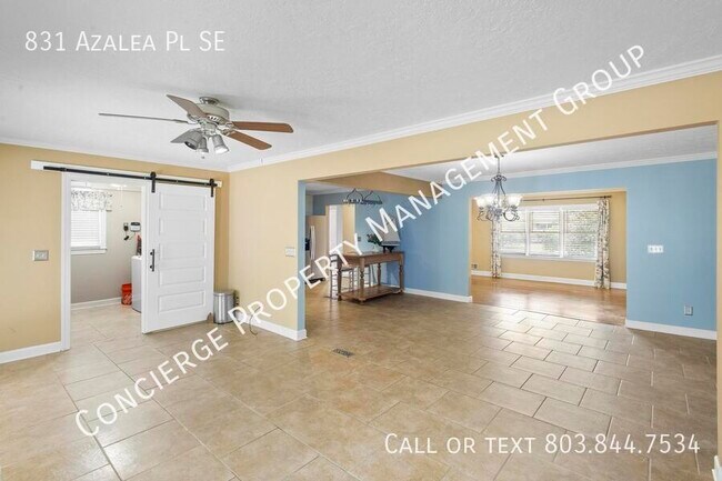Building Photo - 831 Azalea Pl SE