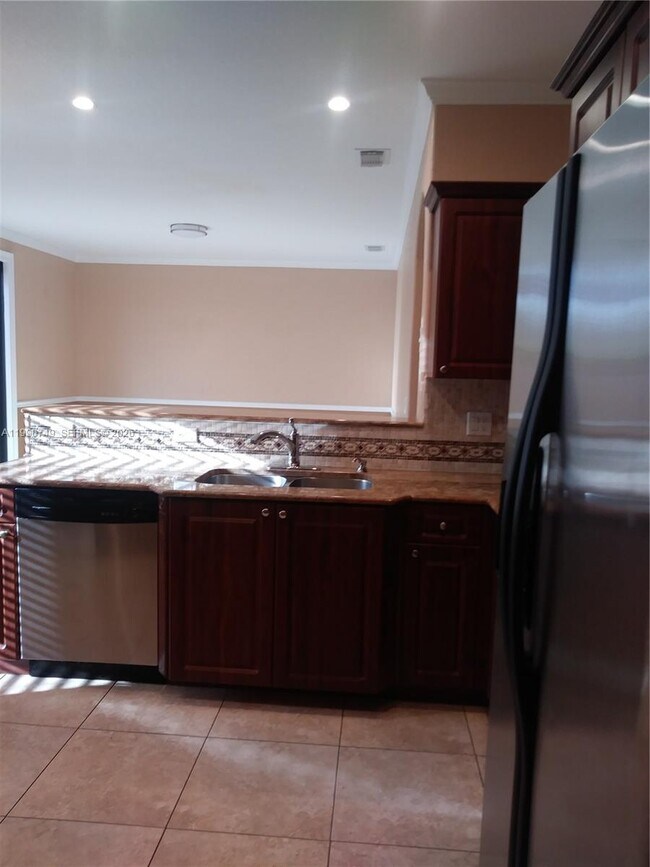 Building Photo - 13978 NW 88th Pl