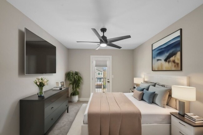 Building Photo - Gorgeous Aria at the Park 3 Bedroom Townhouse!