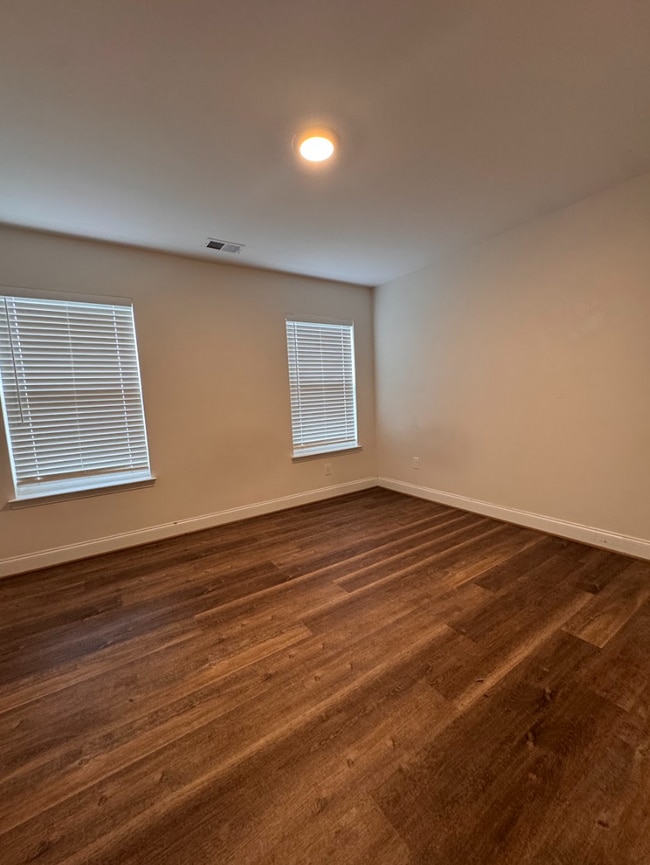 Building Photo - SIX BEDROOMS IN TRAVELERS REST?! YES, YOU READ THAT RIGHT!
