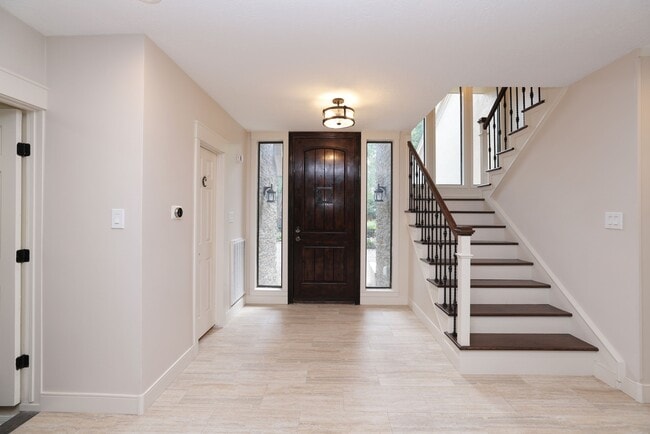 Building Photo - 44 Indian Clover Dr