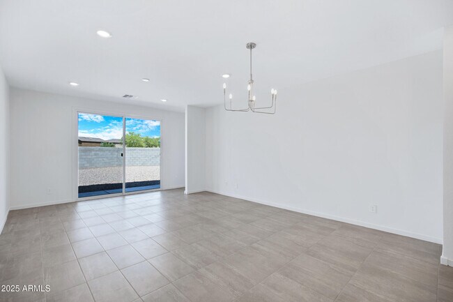 Building Photo - 30450 Sage St