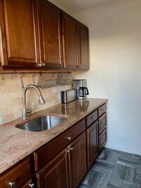 Building Photo - 1 bedroom in WOODSIDE NY 11377