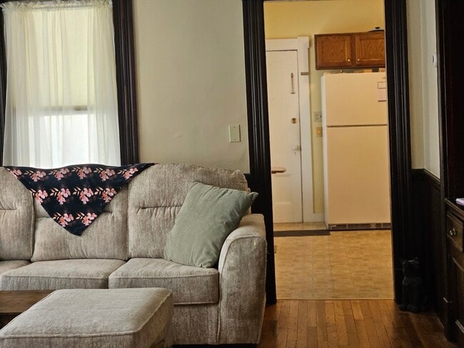 Building Photo - 42 Sumner St