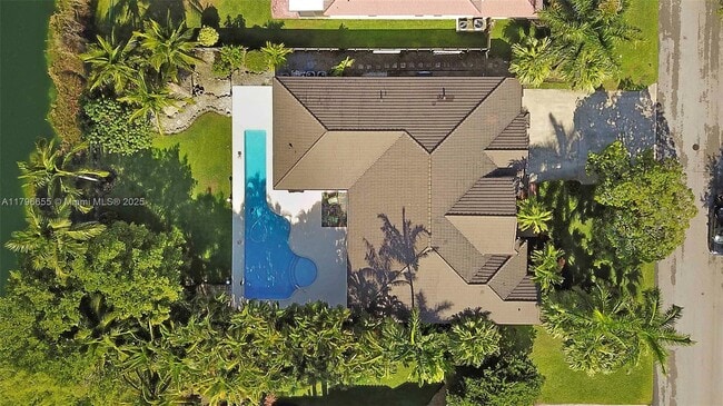 Building Photo - 3140 Fairways Dr