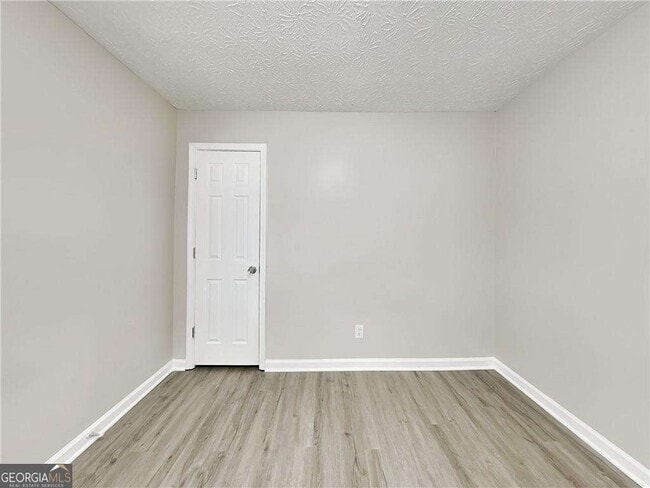 Building Photo - 881 Kilkenny Cir
