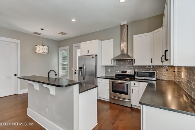 Building Photo - 1228 Willow Ct