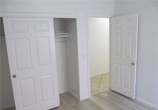 Building Photo - 3732 White Peppermint Dr