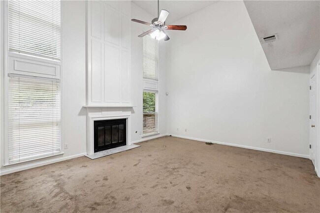 Building Photo - 6285 Barwick Ln