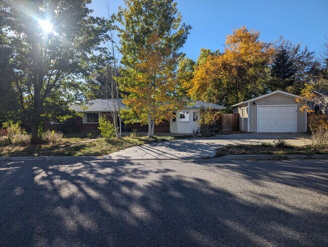 Building Photo - Great ranch home in the heart of Longmont!