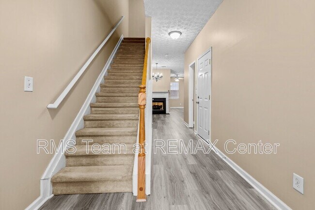 Building Photo - 4932 Vireo Dr