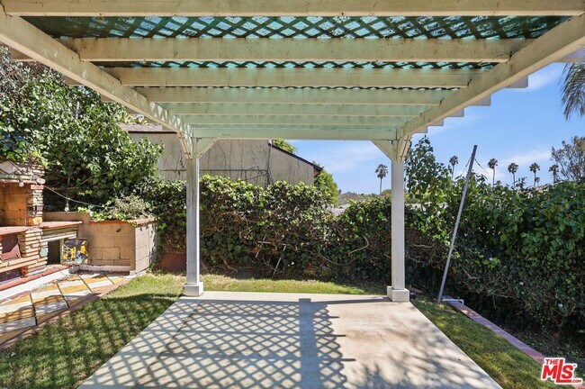 Building Photo - 5412 Marburn Ave