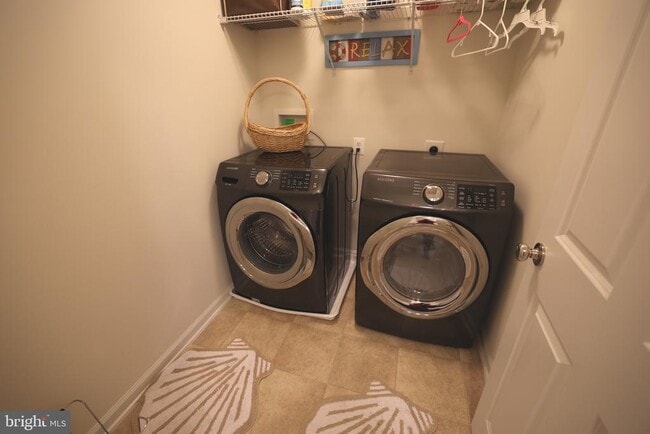 Building Photo - 130 Intrepid Ln