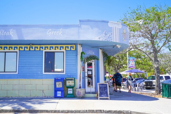 Building Photo - 1826 58th St S