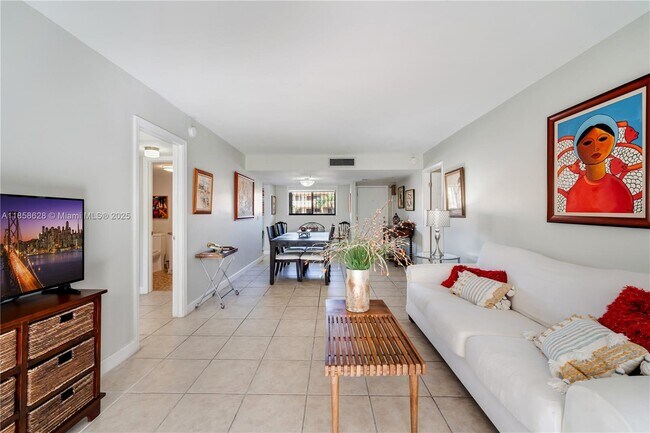 Building Photo - 8415 SW 107th Ave