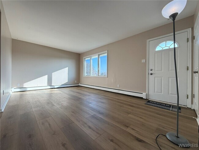 Building Photo - 107 Revere Rd