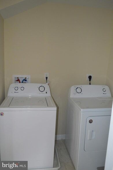 Building Photo - 1646 E Pratt St