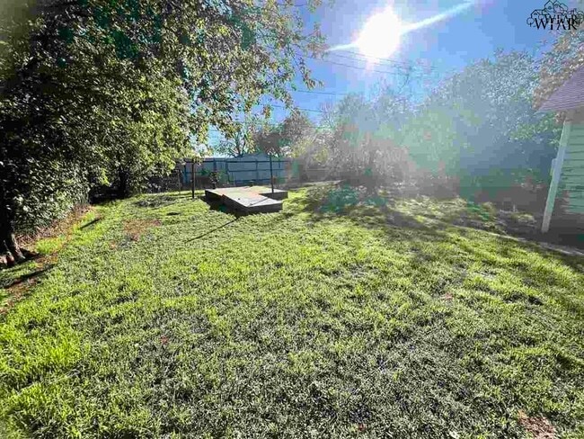 Building Photo - 3107 Ave R