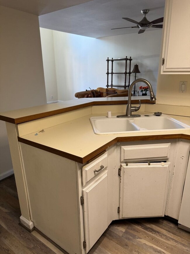 Building Photo - 12572 Fieldstone Ln