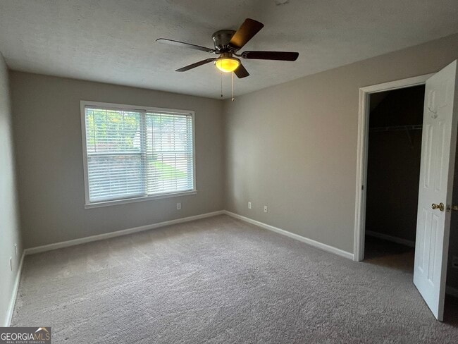 Building Photo - 10055 Lauren Hall Ct