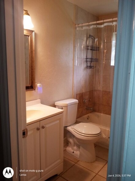 Building Photo - 1439 Glick Dr