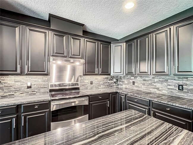 Building Photo - 10041 Oak Quarry Dr