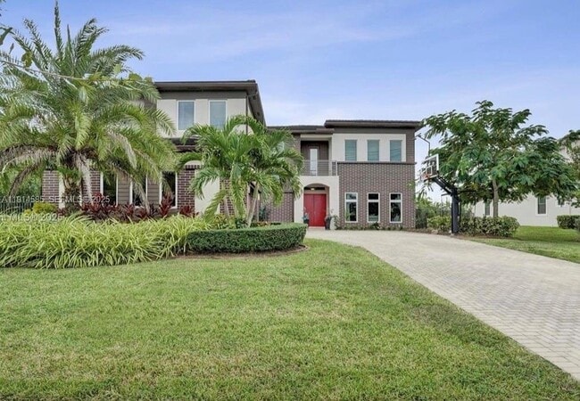 Building Photo - 6804 N Stillwater Shores Dr