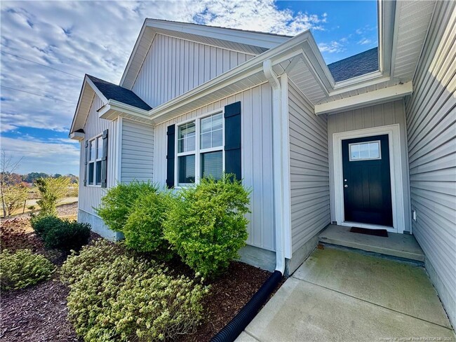 Building Photo - 15 Jones Crk Ln