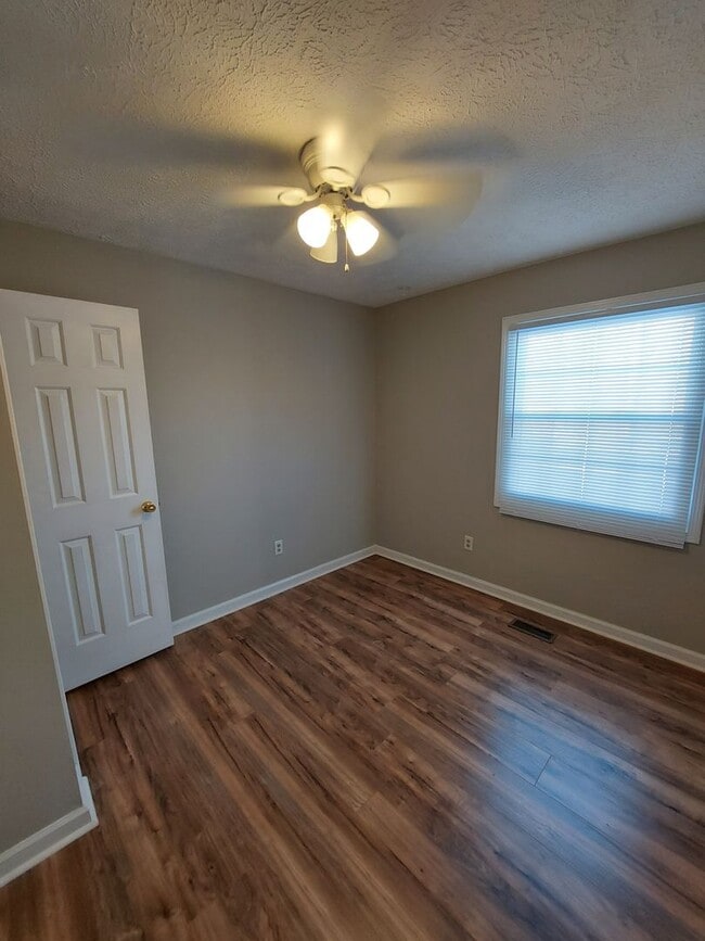 Building Photo - Ranch Home Now Available
