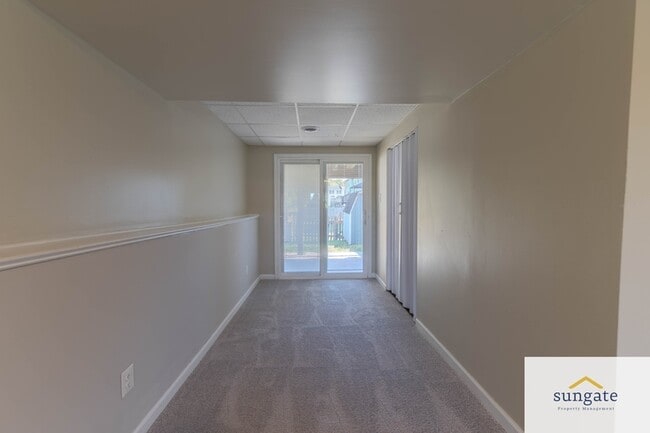 Building Photo - 422 Machias Pl