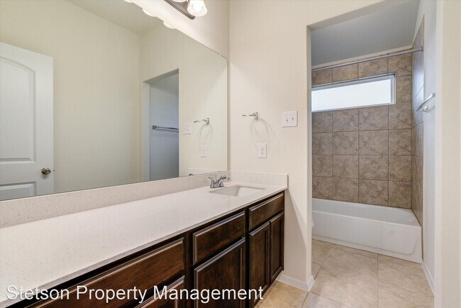 Building Photo - 3 br, 2.5 bath House - 5628 Respinto Dr