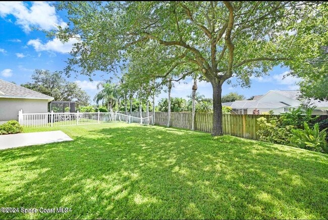 Building Photo - 2711 Stratford Pointe Dr