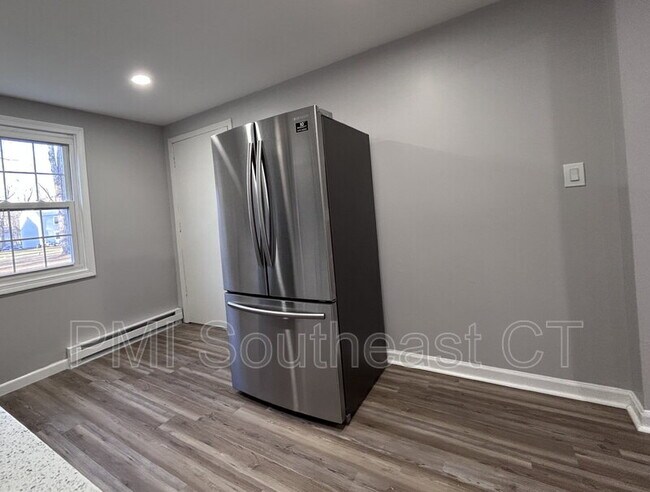 Building Photo - 120 Gallup Hill Rd