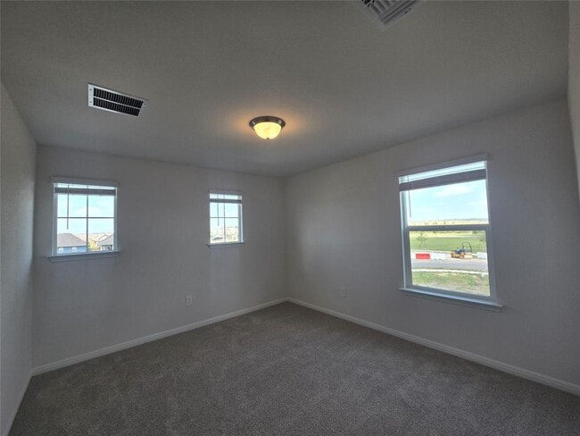 Building Photo - 715 Universal Dr