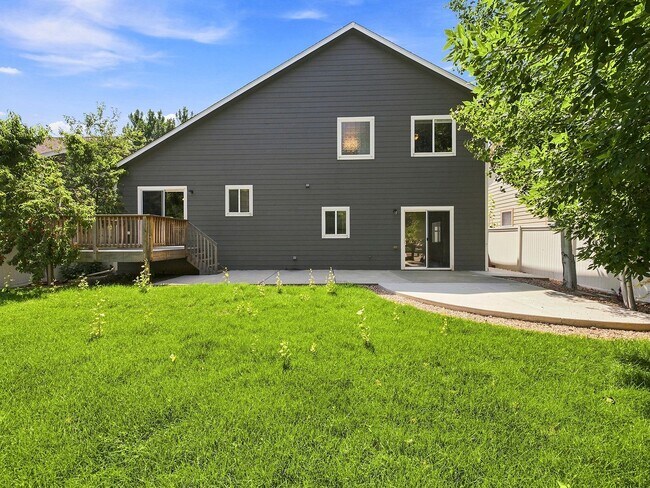 Building Photo - 2039 Sandhill Crane Cir