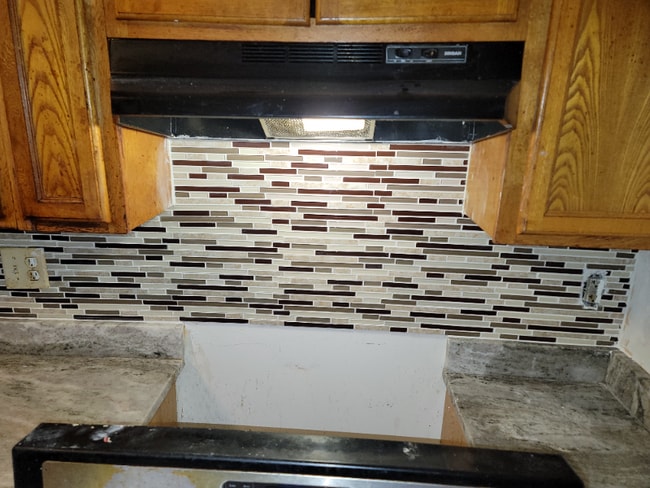 Building Photo - 323 E Jersey St