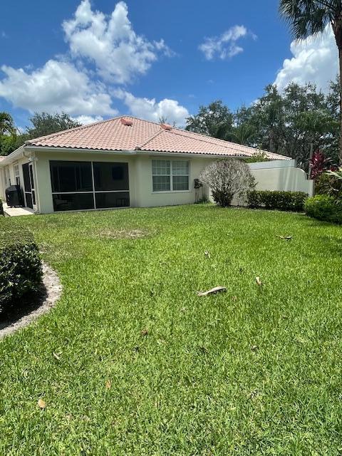 Building Photo - 2804 Rio Claro Dr N