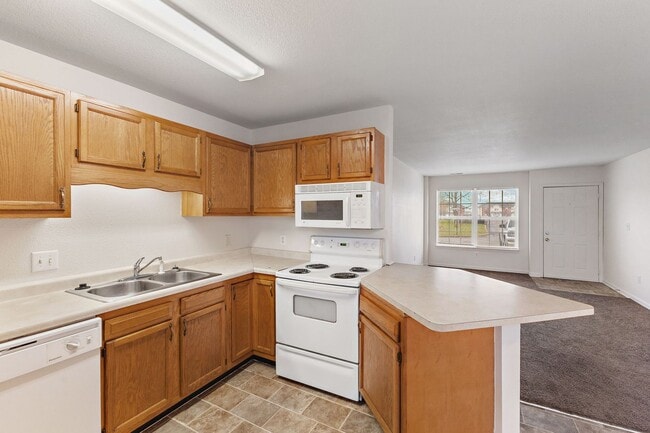 Building Photo - Beautiful Culdesac Community********** Beech Grove Neighborhood*********Rent $1,050/mo