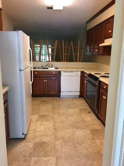 Building Photo - 2 Bedroom Duplex in Quail Rise Subdivision