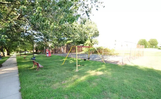 Building Photo - 3204 Spartan Rd