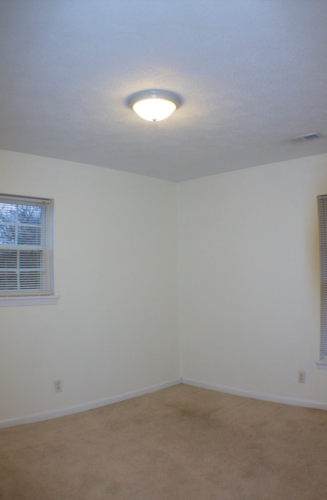 Building Photo - 1416 Highland Ave