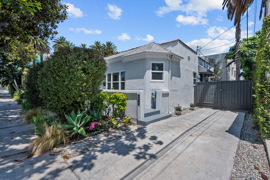 Building Photo - 4417 W 29th St